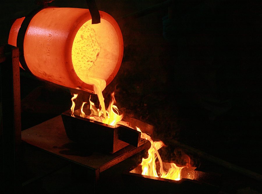 Molten,Gold,Being,Poured